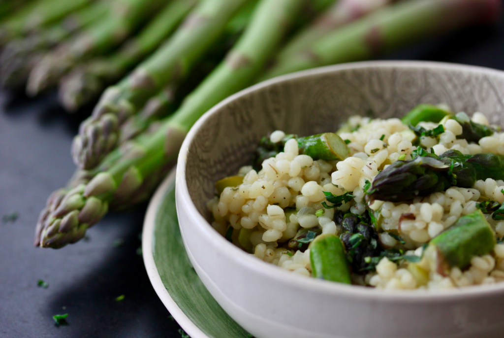 Gersten Risotto Grüner Spargel im Gersten-Risotto - Ayurfood